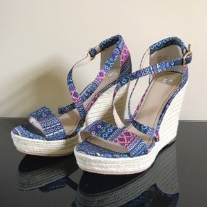 BP Patterned Wedges